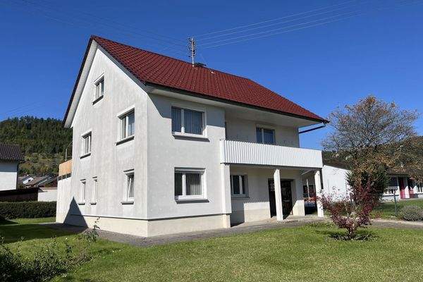 Vorderansicht straßenseitig