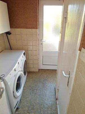 Hauswirtschaftsraum und Hintereingang