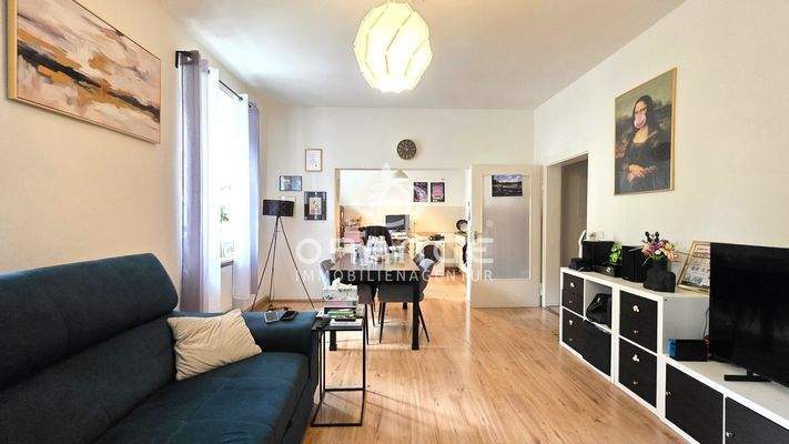 30 Whg. 2 Wohnzimmer