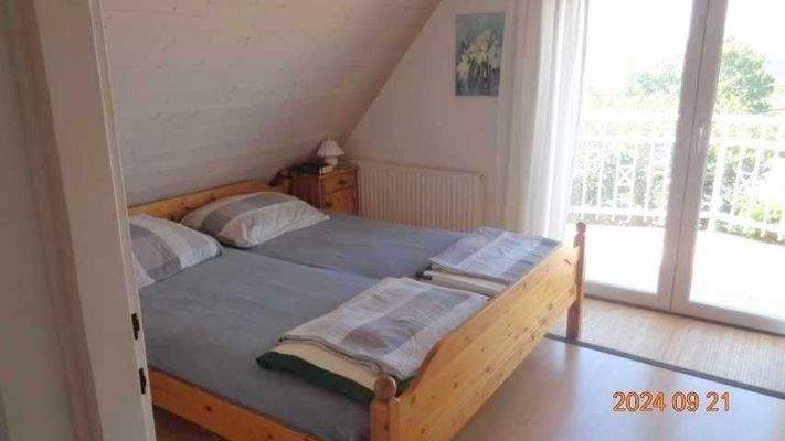 2.Scchlafzimmer 1.Stock mit Balkon