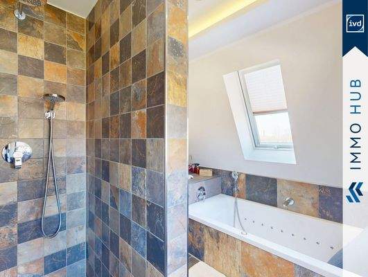 Badezimmer OG Vorderhaus