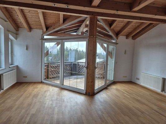 Top W1 Obergeschoß Wohnzimmer mit Balkon