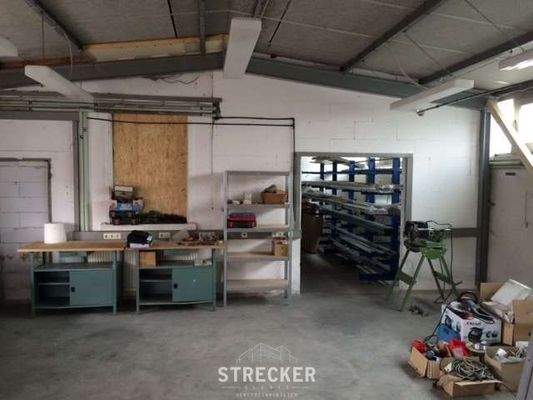 vordere Hallenfläche