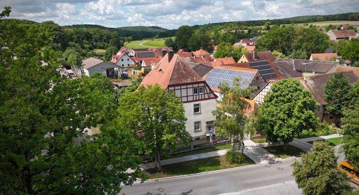 Anwesen mit Umgebung