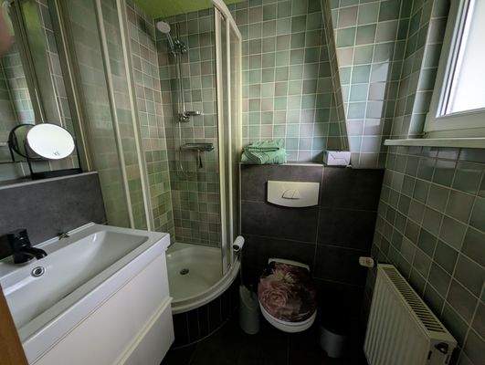 Bad mit Dusche