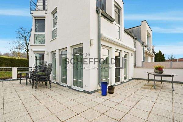 Terrasse Erdgeschoss