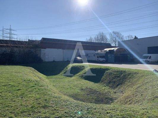 Außenansicht Lagerhalle