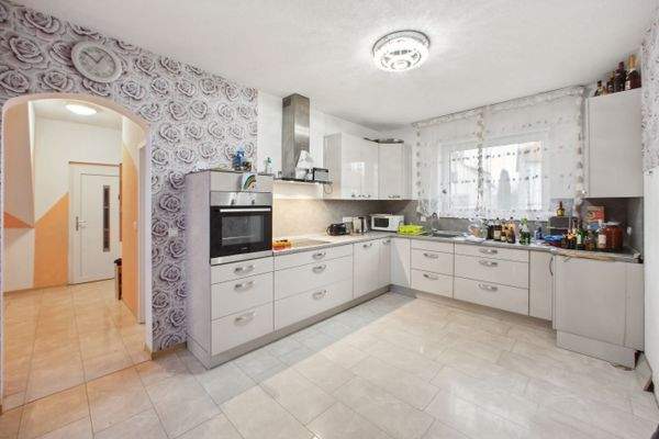 Küche Wohnung Erdgeschoss