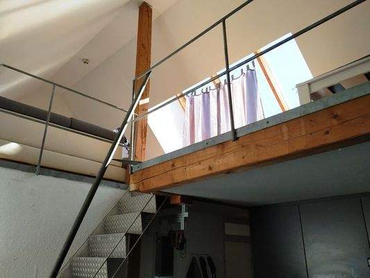 Zugang zum Wohnzimmer im DG