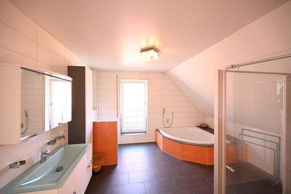 Famillienbad in Vollausstattung