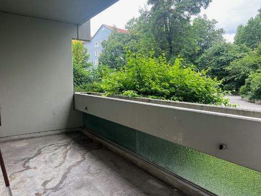 überdachter Westbalkon