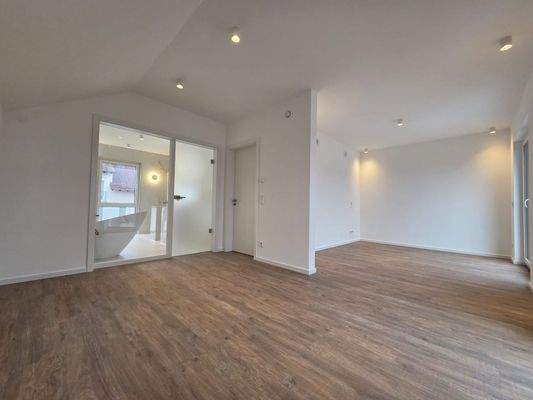 WhatsApp Image 2025-12-18 at 12.28.40 (10)