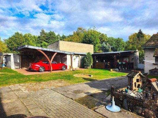 Garage und Carport