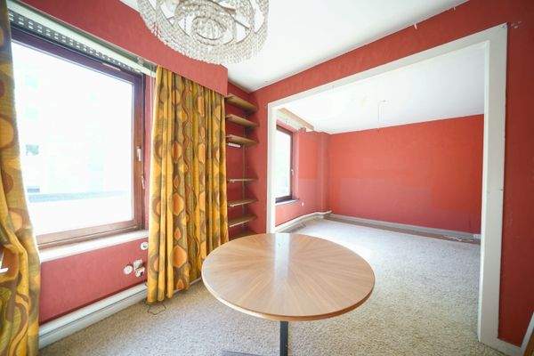 Wohn- und Schlafzimmer DG