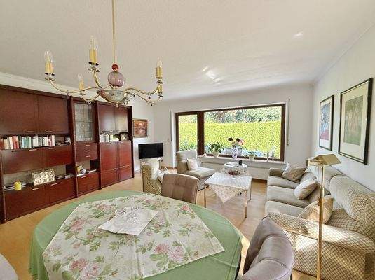 Anbau / EG-Wohnung / Wohn- und Esszimmer