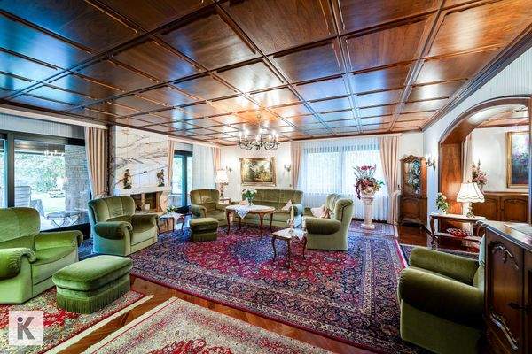 Imposantes Wohnzimmer