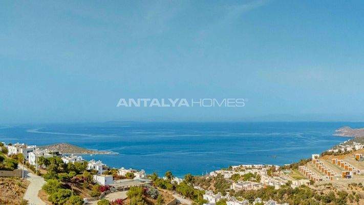 Sea View Houses with Private Pool and Garden in Bodrum