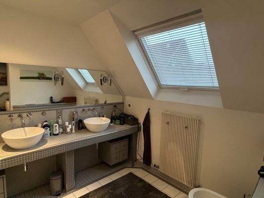 Großes Tageslichtbad