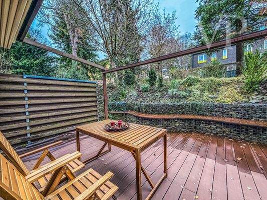 E618949E-CB55-4BB1-B735-B45FD02F9315