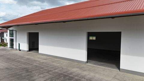 Walpertskirchen Halle, Walpertskirchen Hallenfläche