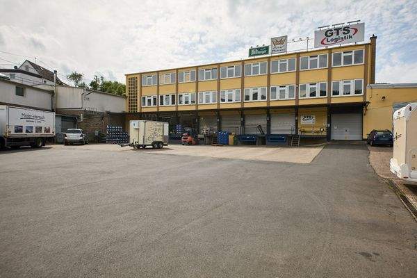 Ausreichend Stellflächen