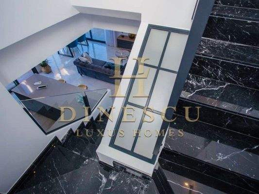 6C5F3610-5972-40E9-A2FD-44BE3704ABE8