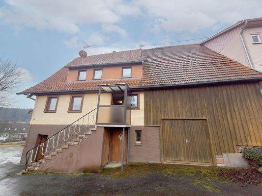 Seitenansicht - Haus und Schuppen