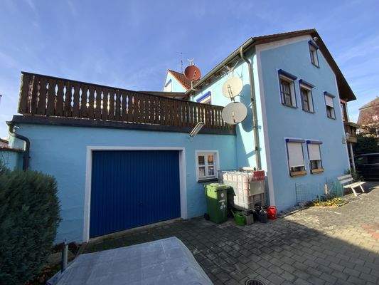 Ansicht Garage und Dachterrasse