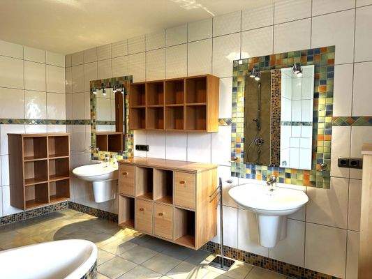 Badezimmer 8 1 OG.jpg