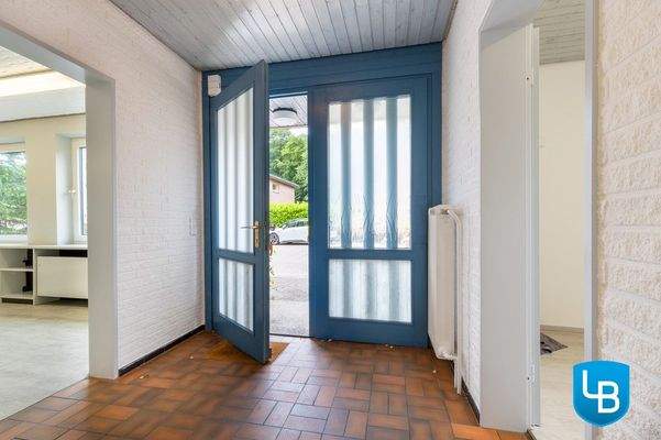 Eingangsbereich mit ehemaliger Haustür