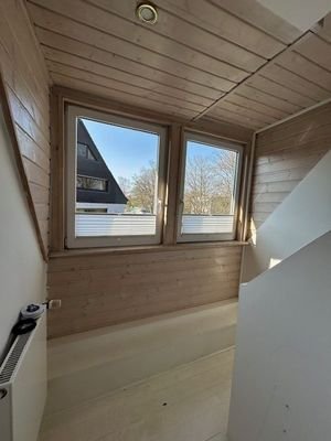 27 Zugang Spitzboden.jpg