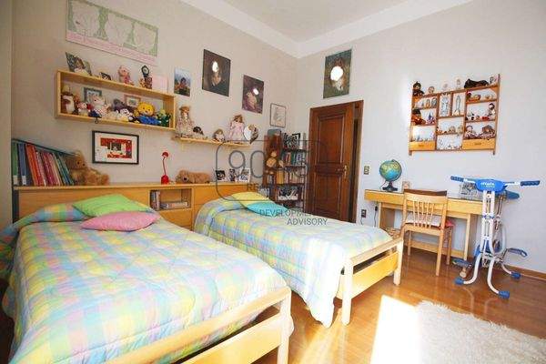 Charaktervolle Villa mit Gästehaus inmitten der toskanischen Natur