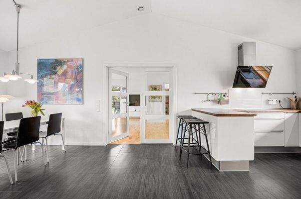 Küche mit Essbereich