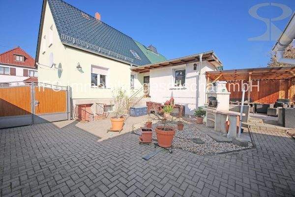 Hausansicht / Hauseingang