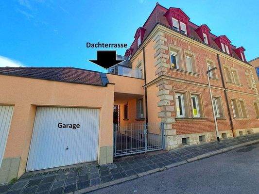 Aussenansicht Haus mit Dachterrasse