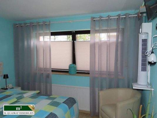 Schlafzimmer/ Anbau Keller