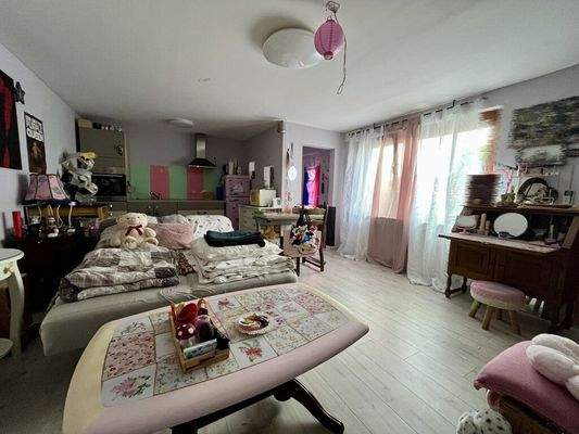 Wohn-/Schlafbereich ELW Souterrain