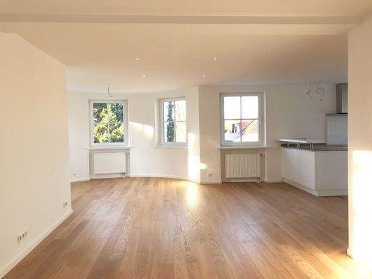 EG, 1.OG: Wohnen, Essen, Küche