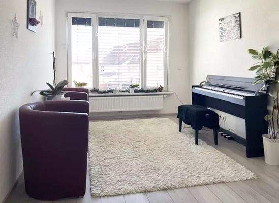 Musikzimmer Bibliothek Home Officebereich.jpg