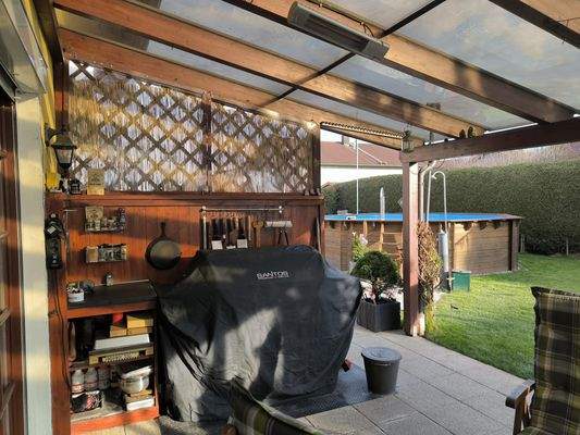 Überdachte Terrasse