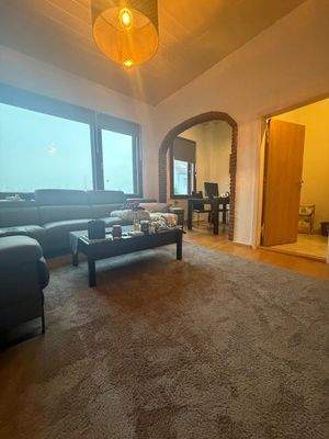 Wohnzimmeransicht mit Sofa