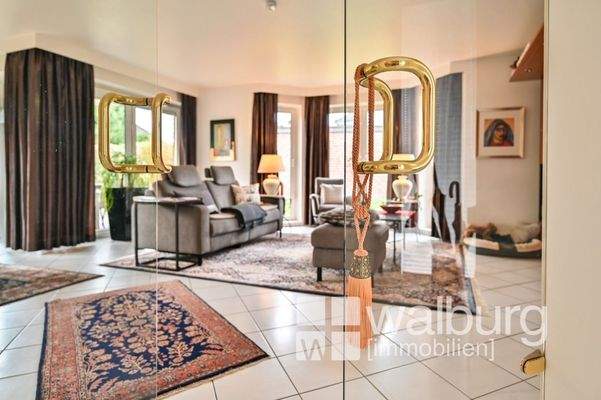 22 Flügeltür aus Glas