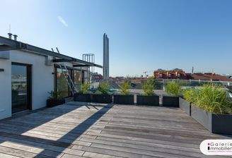 Westseitige Terrasse