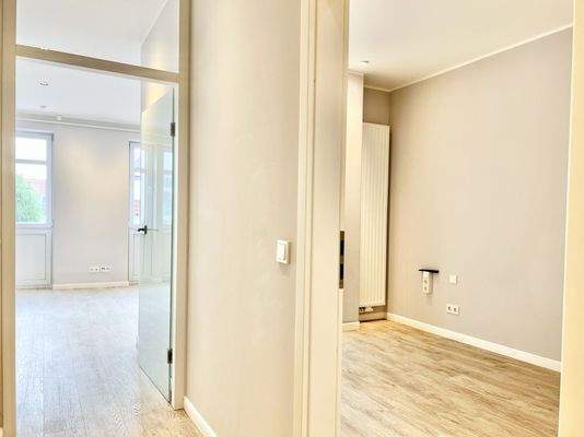 Flur, Schlafzimmer, Wohnzimmer