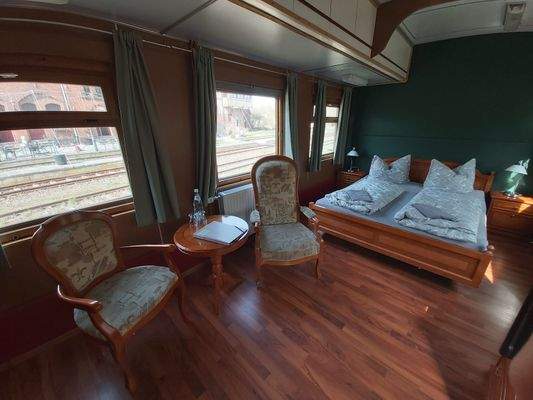 Rotewagon_Zimmer2.jpg