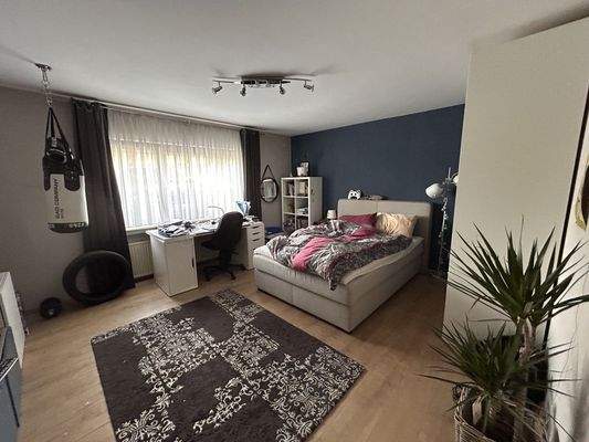 Schlafzimmer Untergeschoss