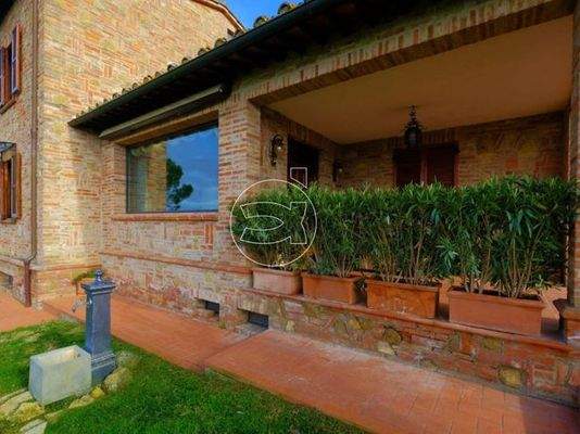 Großzügiges Anwesen