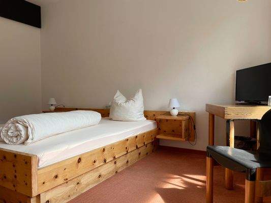 Zimmer 1OG Beispiel 01