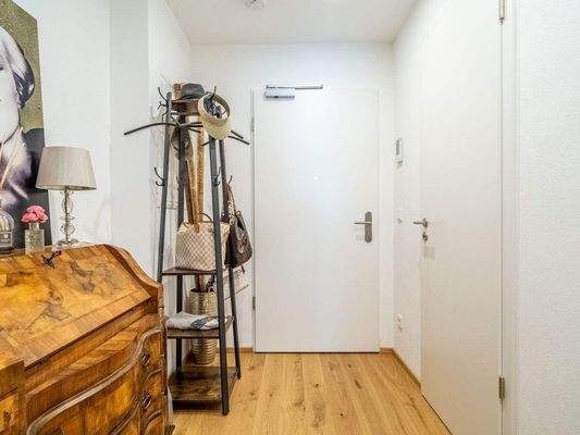 Eingangsbereich mit Gäste-WC