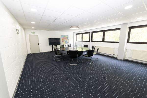 Besprechnungsraum (3).jpg